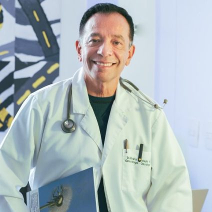 Dr. Alvaro Toledo Vargas